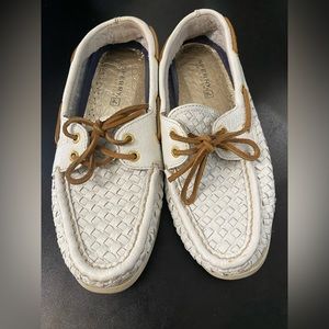 Sperry boat shoes